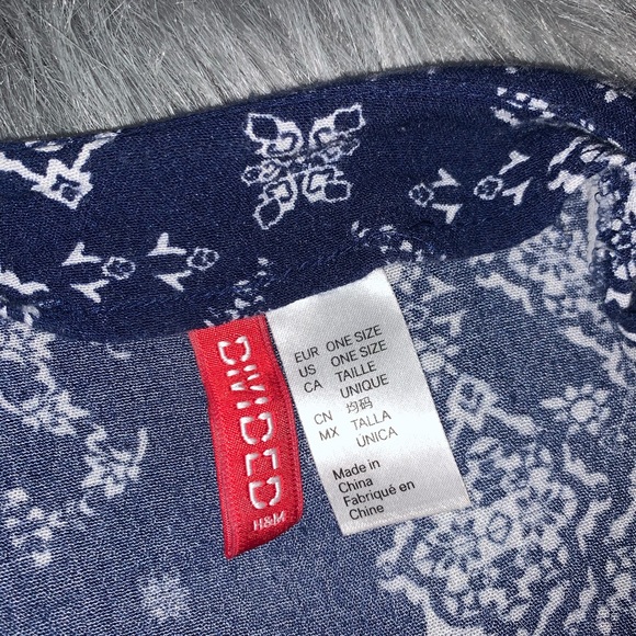 Cardigan - Picture 3 of 3